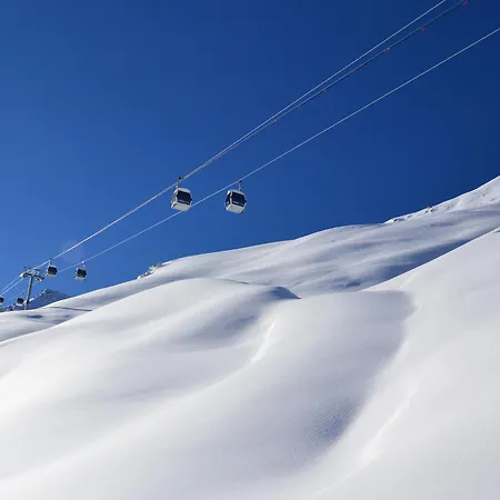3 Pieces Avec Balcon Sud, Cheminee Et Wi-fi Gratuit, A Deux Pas Des Pistes - Fr-1-182-57 * Meribel