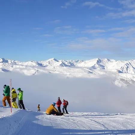 3 Pieces Avec Balcon Sud, Cheminee Et Wi-fi Gratuit, A Deux Pas Des Pistes - Fr-1-182-57 * Meribel